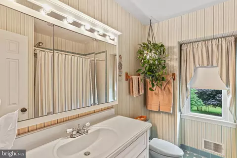 1701 Gamewell Rd, Silver Spring, MD 20905 photo 28