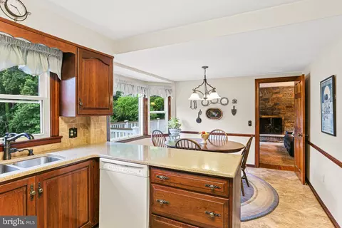 1701 Gamewell Rd, Silver Spring, MD 20905 photo 11