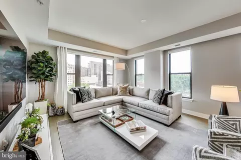 8302 Woodmont Ave #703, Bethesda, MD 20814