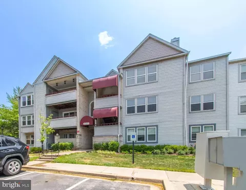 3323 Sir Thomas Dr #3-A-34, Silver Spring, MD 20904