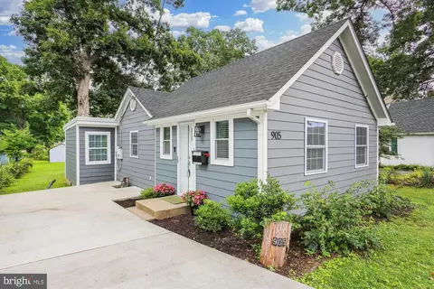 905 N Stonestreet Ave, Rockville, MD 20850