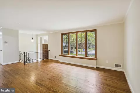 1723 Ladd St, Silver Spring, MD 20902 photo 5