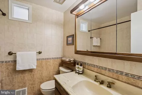 1723 Ladd St, Silver Spring, MD 20902 photo 23