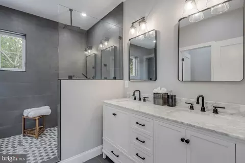 205 E Franklin Ave, Silver Spring, MD 20901 photo 34