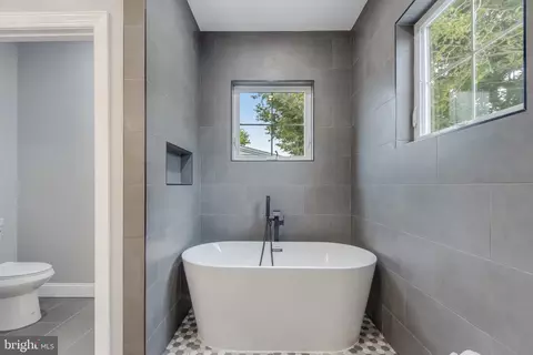 205 E Franklin Ave, Silver Spring, MD 20901 photo 36