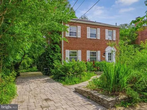 2611 Arvin St, Silver Spring, MD 20902 photo 3