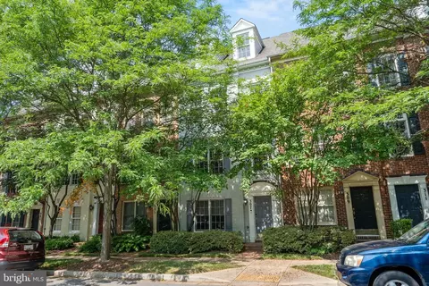307 Potter Ln, Rockville, MD 20850