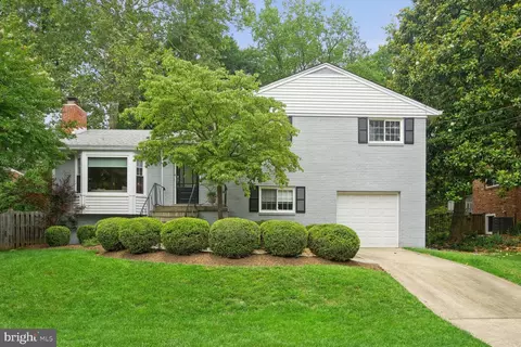 3507 Dundee Dr, Chevy Chase, MD 20815