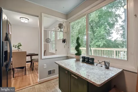 13124 Valleywood Dr, Silver Spring, MD 20906 photo 10