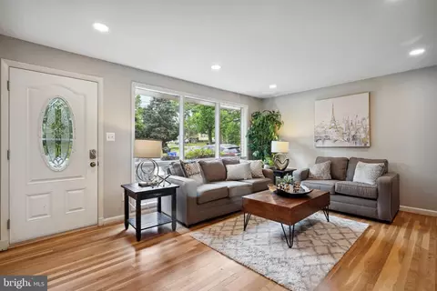 13124 Valleywood Dr, Silver Spring, MD 20906 photo 4