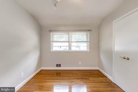 1610 Sherwood Rd, Silver Spring, MD 20902 photo 26