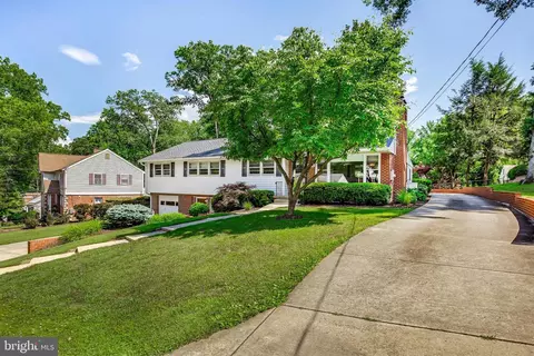 1610 Sherwood Rd, Silver Spring, MD 20902 photo 4