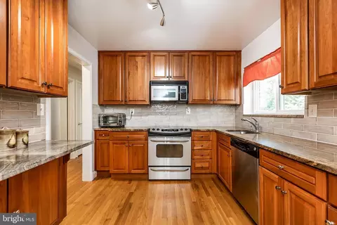 1610 Sherwood Rd, Silver Spring, MD 20902 photo 12