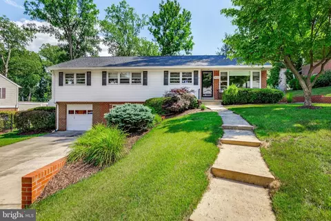 1610 Sherwood Rd, Silver Spring, MD 20902 photo 2