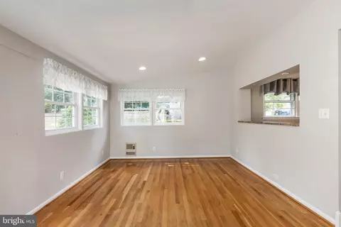 1610 Sherwood Rd, Silver Spring, MD 20902 photo 16