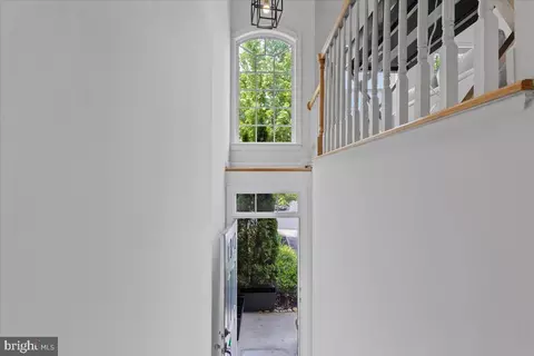 1739 Chiswick Ct, Silver Spring, MD 20904 photo 3