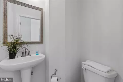 1739 Chiswick Ct, Silver Spring, MD 20904 photo 10