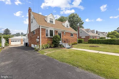 13516 Grenoble Dr, Rockville, MD 20853