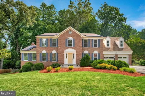 3036 Brownstone Ct, Burtonsville, MD 20866