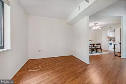 15101 Interlachen Dr #1-204, Silver Spring, MD 20906 photo 19