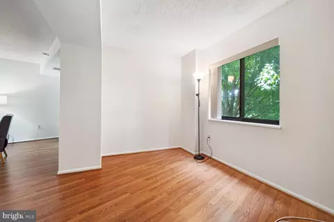 15101 Interlachen Dr #1-204, Silver Spring, MD 20906 photo 20
