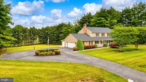 10017 Blue Banner Dr, Germantown, MD 20876