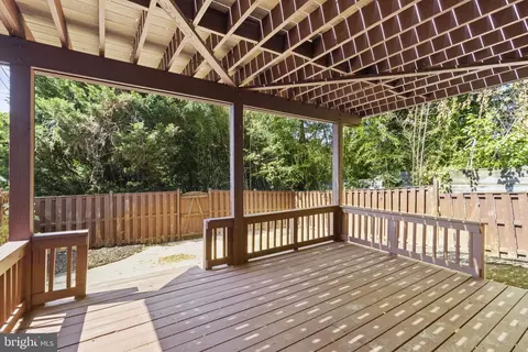 809 Suffield Dr, Gaithersburg, MD 20878 photo 17