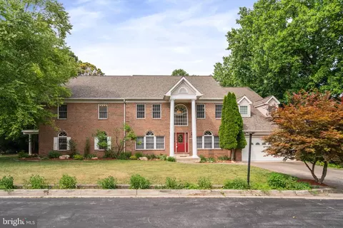 13908 Glen Mill Rd, Rockville, MD 20850