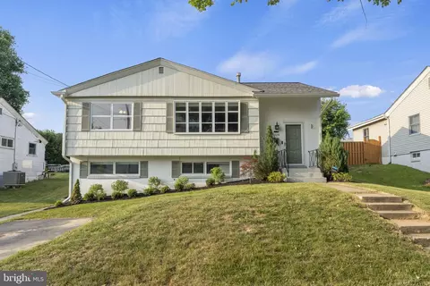 1029 Welsh Dr, Rockville, MD 20852