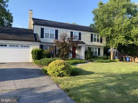 8408 Tuckerman Ln, Potomac, MD 20854