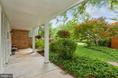 2417 Countryside Dr, Silver Spring, MD 20905 photo 4