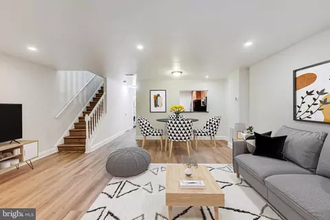 3732 Ferrara Dr #11, Silver Spring, MD 20906