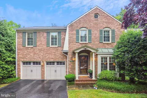 9819 Campbell Dr, Kensington, MD 20895