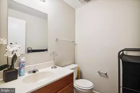 213 Finale Ter, Silver Spring, MD 20901 photo 29