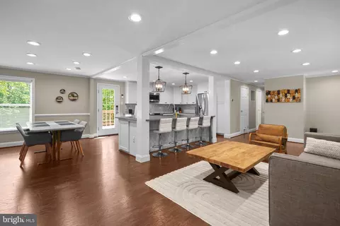 15501 Radwick Ln, Silver Spring, MD 20906 photo 4