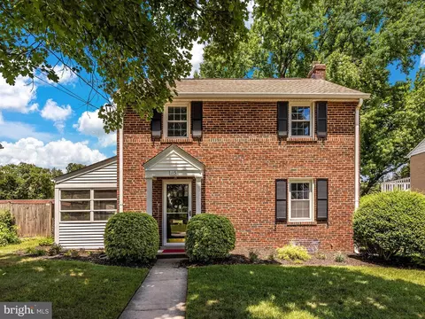 115 Normandy Dr, Silver Spring, MD 20901