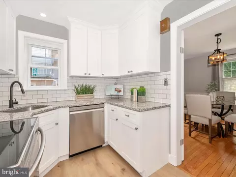 115 Normandy Dr, Silver Spring, MD 20901 photo 17