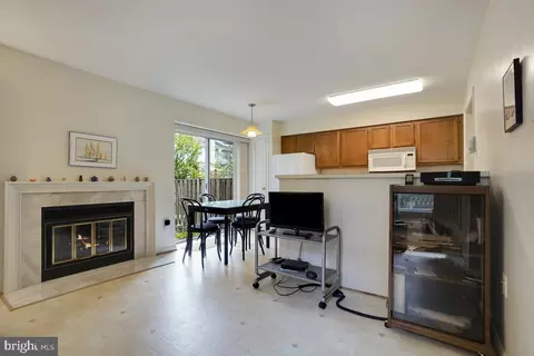 1421 Casino Cir, Silver Spring, MD 20906 photo 8