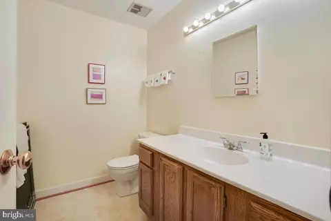 1421 Casino Cir, Silver Spring, MD 20906 photo 23