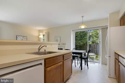 1421 Casino Cir, Silver Spring, MD 20906 photo 11