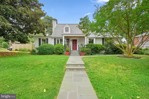 400 Lanark Way, Silver Spring, MD 20901