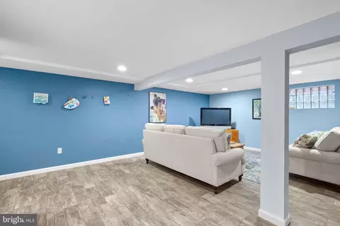 400 Lanark Way, Silver Spring, MD 20901 photo 35