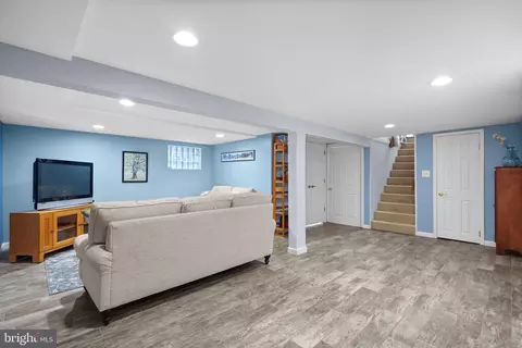400 Lanark Way, Silver Spring, MD 20901 photo 36