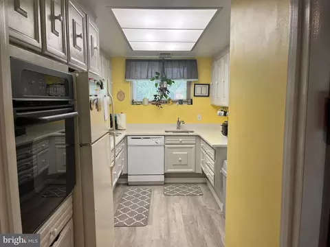 3288 Gleneagles Dr #66-C, Silver Spring, MD 20906 photo 2