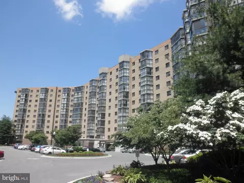 3310 N Leisure World Blvd #910-6, Silver Spring, MD 20906