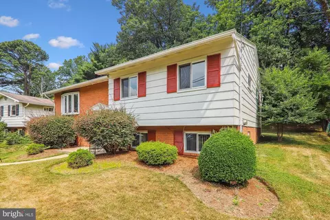 11611 Fulham St, Silver Spring, MD 20902 photo 2