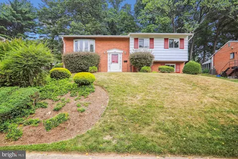 11611 Fulham St, Silver Spring, MD 20902 photo 3