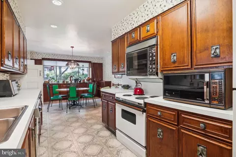 122 Saint Lawrence Dr, Silver Spring, MD 20901 photo 7