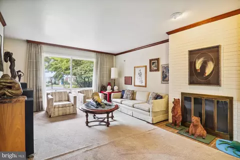 122 Saint Lawrence Dr, Silver Spring, MD 20901 photo 5