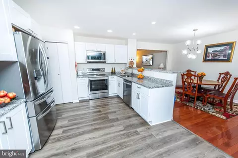 12920 Autumn Dr, Silver Spring, MD 20904